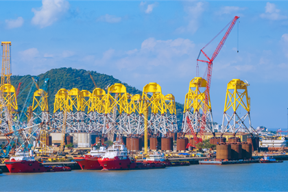 Bãi chế tạo chân đế điện gió ngoài khơi
